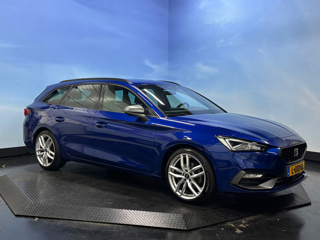 Seat Leon Sportstourer 1.5 eTSI FR Business Intense Navi | Clima | Camera | Trekhaak