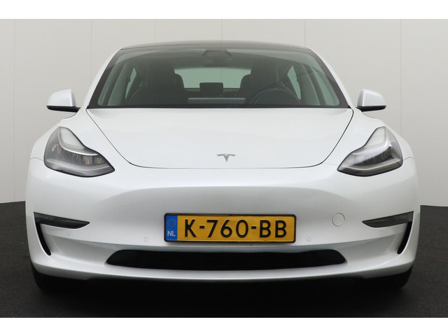 tesla-model-3-long-range-75-kwh-full-self-driving-rijstrookwissel-trekhaak