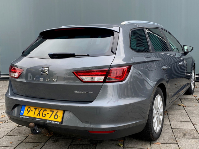 Seat Leon ST BWJ 2014 | 1.6 TDI 111PK Style Bus. | TREKHAAK | CLIMA | LEER | LED | PDC 2X | NAVI | CRUISE | STOELVERW | PRIVACY GLASS