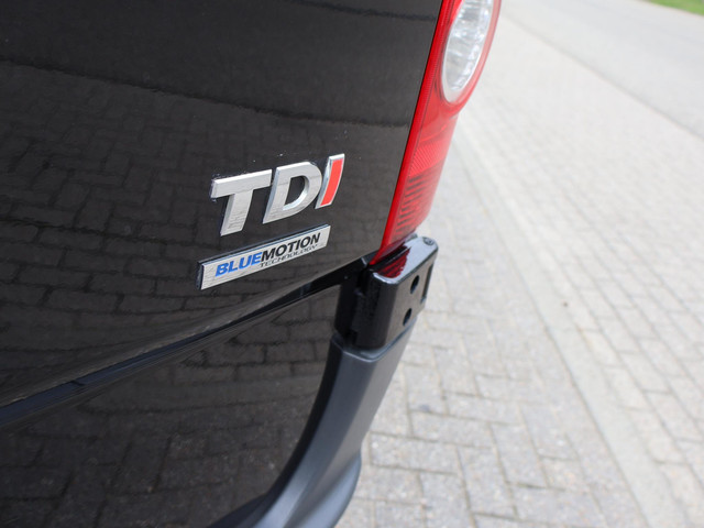 Volkswagen Crafter 32 2.0 TDI 136 PK L2H2 + TREKHAAK | AIRCO | CRUISE | PARKEERSENSOREN V+A | 3-ZITS