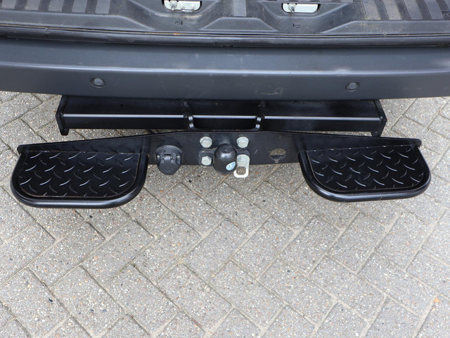 Volkswagen Crafter 32 2.0 TDI 136 PK L2H2 + TREKHAAK | AIRCO | CRUISE | PARKEERSENSOREN V+A | 3-ZITS