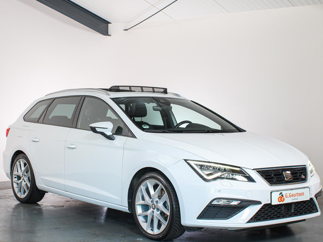 Seat Leon 2.0 TSI FR, 190PK, Panoramadak, Virtual Cockpit, Keyless, LED, Apple Carplay Android Auto
