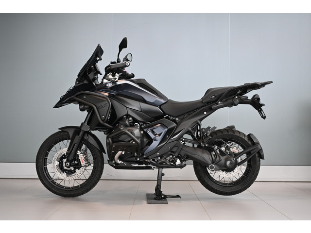 bmw-r-1300-gs-van-harten-special