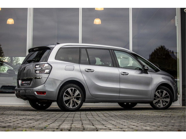 Citroen Grand C4 Spacetourer 1.2 PureTech Shine 7p. | Camera | Trekhaak | Carplay
