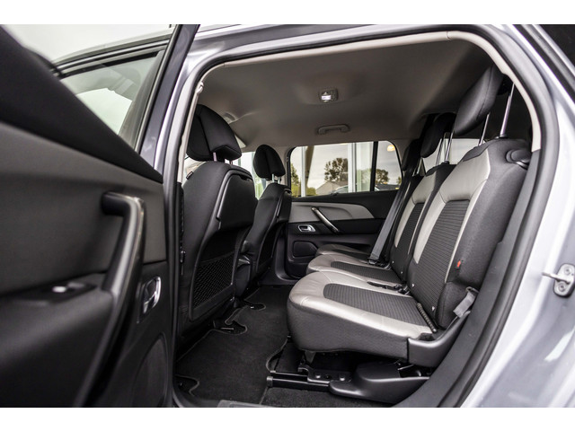 Citroen Grand C4 Spacetourer 1.2 PureTech Shine 7p. | Camera | Trekhaak | Carplay