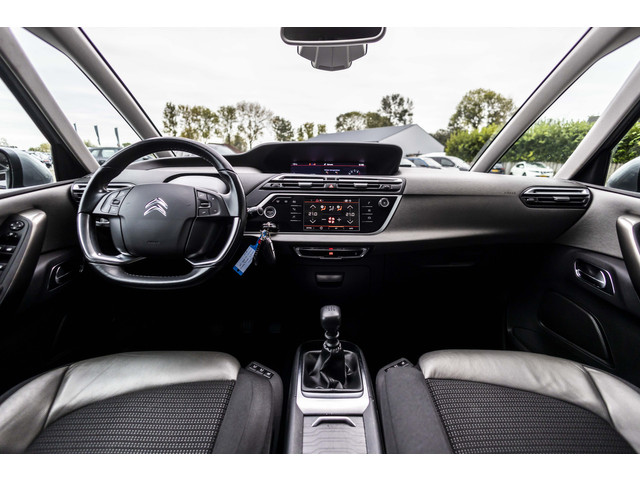 Citroen Grand C4 Spacetourer 1.2 PureTech Shine 7p. | Camera | Trekhaak | Carplay