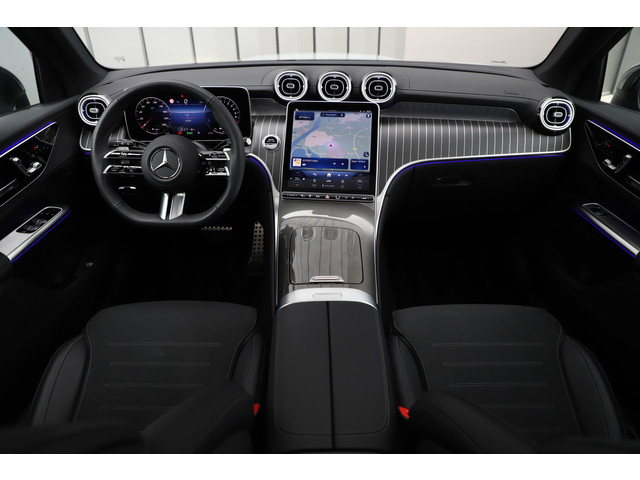 Mercedes-Benz GLC 300e AMG 4-Matic | 313PK | Pano | Sfeerverlichting | Distronic | Memory | Stuurwielverw. | Standkachel | Trekhaak | 2025.
