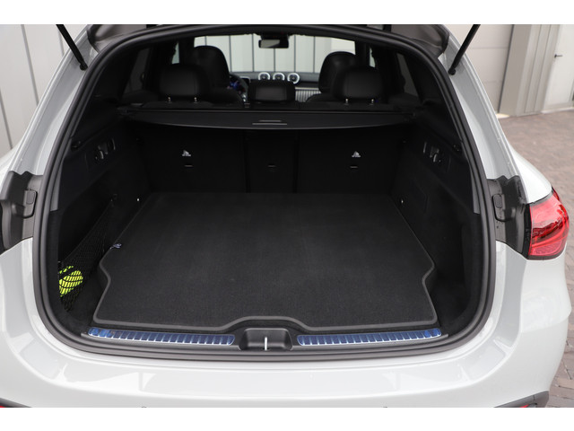 Mercedes-Benz GLC 300e AMG 4-Matic | 313PK | Pano | Sfeerverlichting | Distronic | Memory | Stuurwielverw. | Standkachel | Trekhaak | 2025.