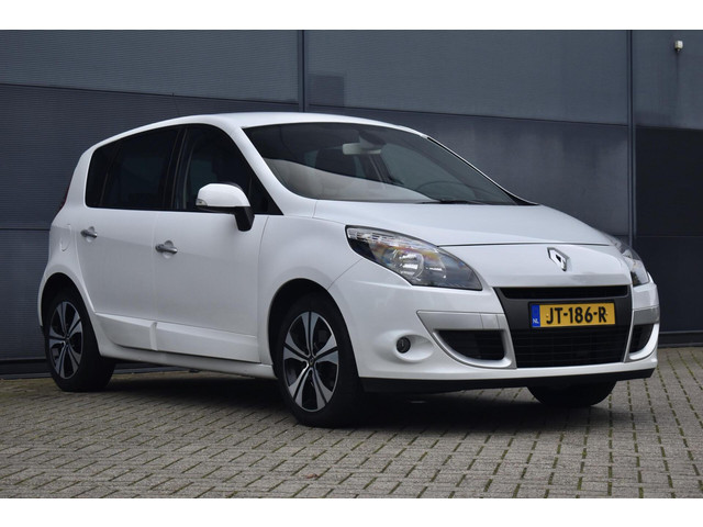 renault-scnic-2.0-bose-trekhaak-camera-leder-navi-climate-cruise-pdc