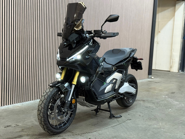 honda-nc-750-scooter-x-adv-2025-akrapovic---fabrieks-garantie