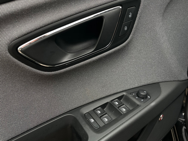 Seat Leon 1.0 TSI Ultimate Edition|VIRTUALCOCKPIT|CAMERA|BEATSAUDIO|STOELVRM|CRUISECONTROL|AUTOHOLD|17INCH|LED|NAVI|APPLECARPLAY
