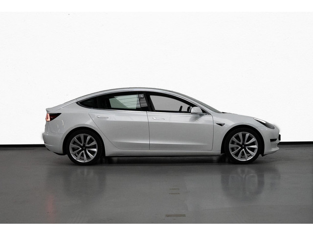 tesla-model-3-standard-rwd-plus-60-kwh