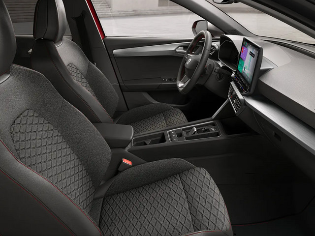Seat Leon Sportstourer 1.5 TSI e-Hybrid FR Business 204 PK l Black Pack l Wegklapbare Trekhaak l Safe & Drive