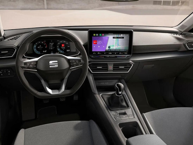 Seat Leon Sportstourer Style 1.5 TSI 85 kW   115 PK Stationwagen 6 versn.
