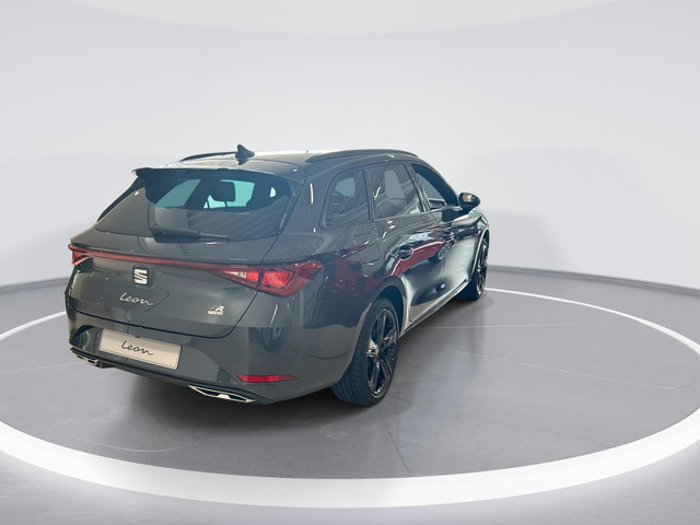 Seat Leon Sportstourer 1.5 TSI e-Hybrid FR Business 204 PK l Black Pack l Wegklapbare Trekhaak l Safe & Driving Pack
