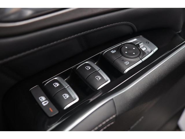 Kia Sorento 1.6 T-GDI Hybrid 4WD   PANO   KEYLESS   HUD   360   VOLLEDIG UITGEVOERD!