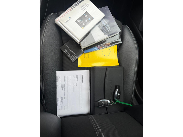 Mercedes-Benz CLA Shooting Brake 180 Business Solution Automaat | Navigatie