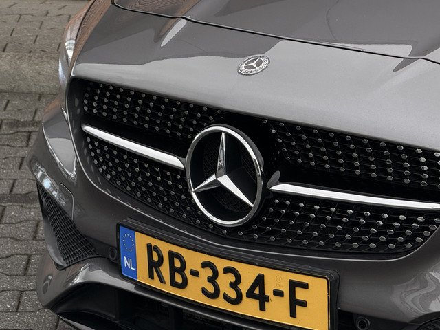 Mercedes-Benz CLA 180 Ambition AMG-Line 18Inch   Sportstoelen   Navi   Telefoon