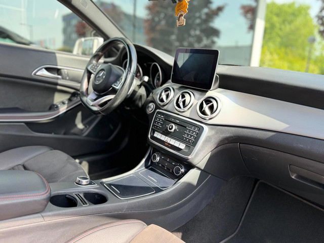 Mercedes-Benz CLA Shooting Brake 180 AMG Panorama Led Leder