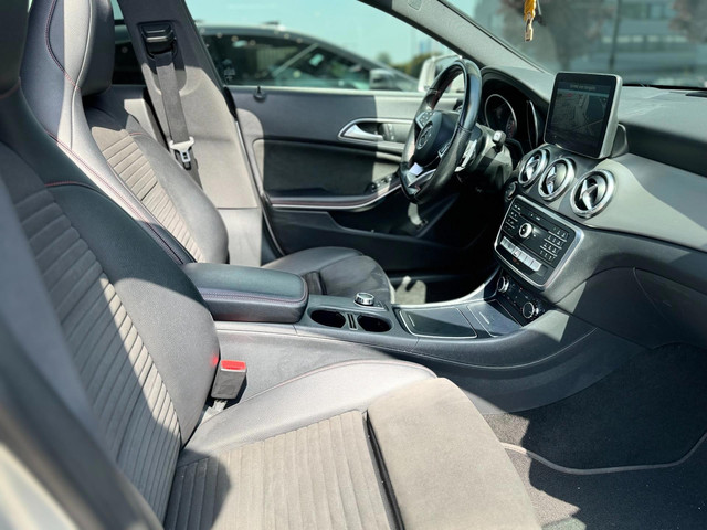 Mercedes-Benz CLA Shooting Brake 180 AMG Panorama Led Leder