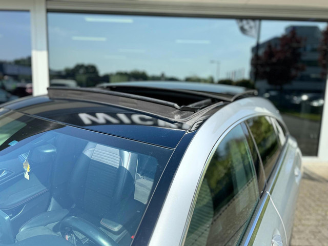 Mercedes-Benz CLA Shooting Brake 180 AMG Panorama Led Leder