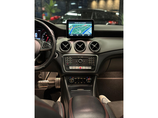 Mercedes-Benz CLA 180 AMG|PANO|MEMORY|H&K|BOMVOL