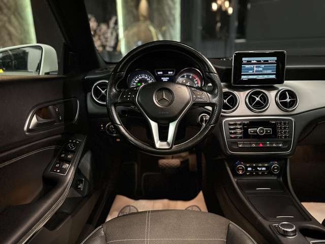 Mercedes-Benz CLA 180|PANORAMA|AUTOMAAT|STOELVERW|