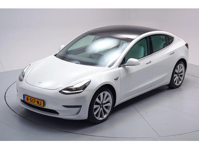 tesla-model-3-long-range-awd-75-kwh--panorama-leder-autopilot-