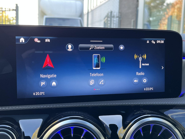 Mercedes-Benz CLA Shooting Brake 180 Star Edition AMG | Night Pakket | Panoramadak | MULTIBEAM LED Koplampen | Dodehoekassistent | Apple CarPlay |