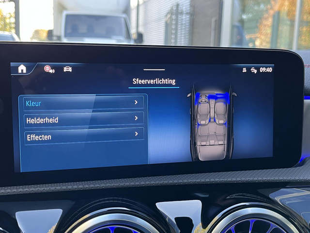 Mercedes-Benz CLA Shooting Brake 180 Star Edition AMG | Night Pakket | Panoramadak | MULTIBEAM LED Koplampen | Dodehoekassistent | Apple CarPlay |