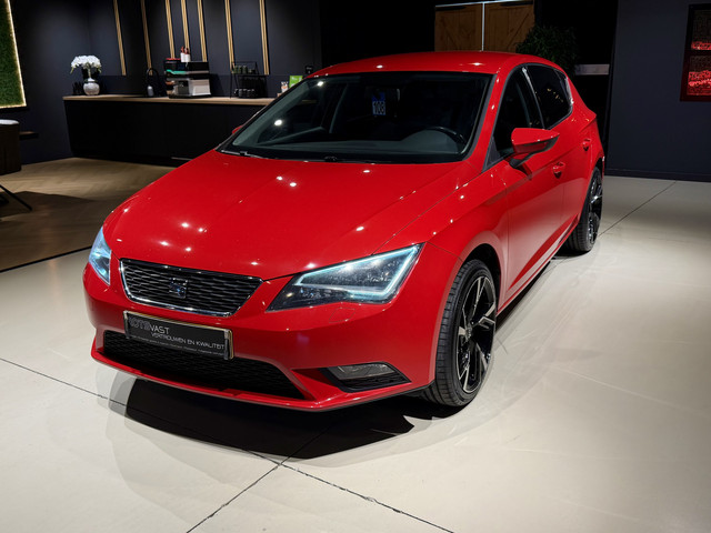 Seat Leon 1.2 TSI Style Matrix-LED|Cruis|Media Rood!