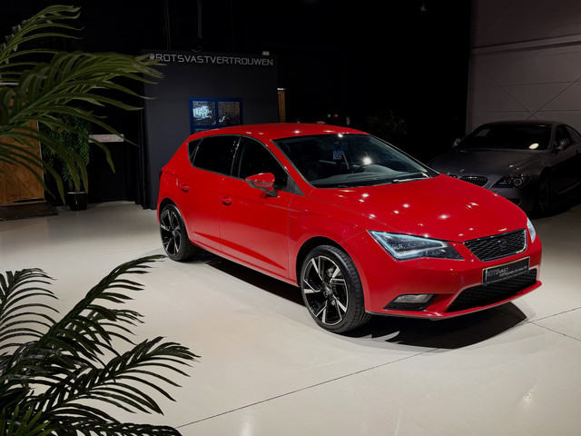 Seat Leon 1.2 TSI Style Matrix-LED|Cruis|Media Rood!