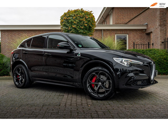 alfa-romeo-stelvio-2.9-v6-awd-quadrifoglio-510-pk-adaptive-cruise-harman-kardon-keyless-20--