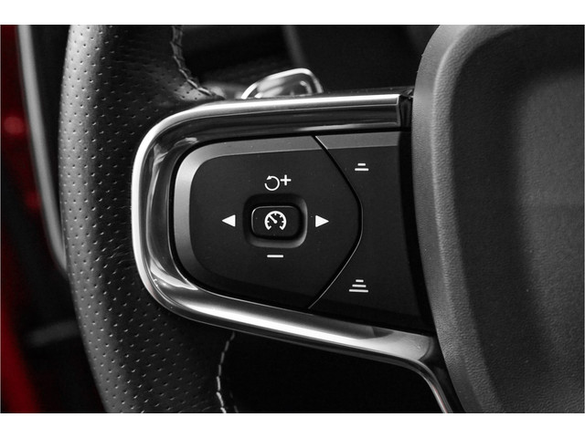 Volvo XC40 2.0 T5 AWD R-Design Pano Camera ACC 20