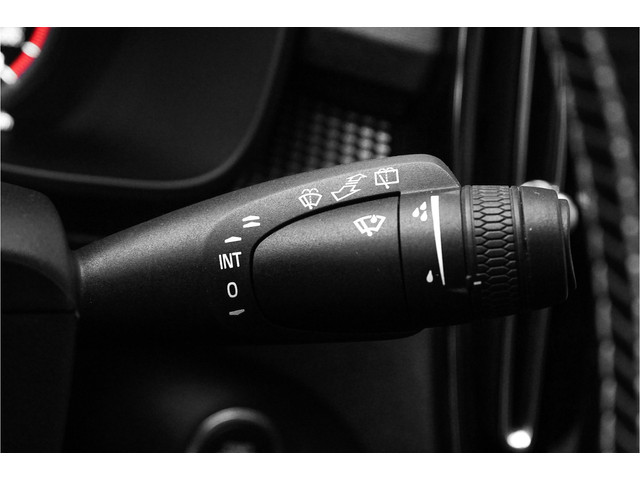 Volvo XC40 2.0 T5 AWD R-Design Pano Camera ACC 20