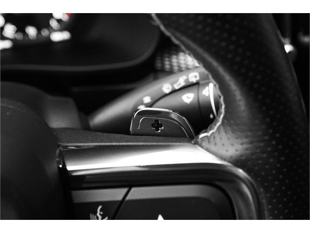 Volvo XC40 2.0 T5 AWD R-Design Pano Camera ACC 20