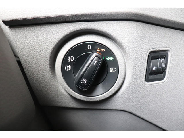 Volkswagen Crafter 2.0 TDI L3H3 EURO 6 - Airco - Navi - Cruise - PDC - € 16.900,- Excl.