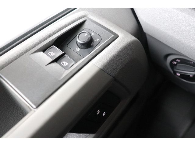 Volkswagen Crafter 2.0 TDI L3H3 EURO 6 - Airco - Navi - Cruise - € 21.950,- Excl.