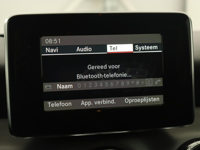 Mercedes-Benz CLA 200 Edition 1 | Panoramadak | Stoelverwarming | Xenon | Half leder | Navigatie | Climate control | Cruise control