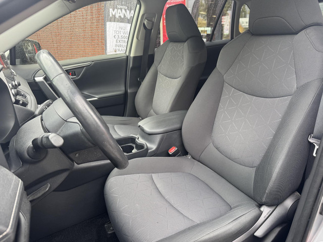 Toyota RAV4 2.0 VVT-iE Dynamic TREKHAAK 2000KG TREKGEW STOEL STUURVERW BLIND SPOT CLIMA APPLE ANDROID PARK-SENSOREN CAMERA KEYLESS AD-CRUISE