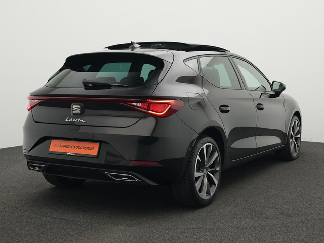 Seat Leon 1.4 TSI eHybrid 204 pk DSG PHEV FR Business Intense | Panoramadak | Stuur- stoelverwarming | Achteruitrijcamera | Navigatie