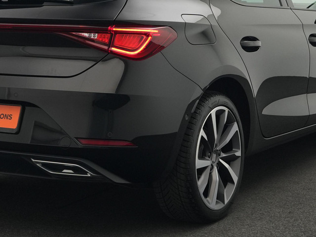 Seat Leon 1.4 TSI eHybrid 204 pk DSG PHEV FR Business Intense | Panoramadak | Stuur- stoelverwarming | Achteruitrijcamera | Navigatie