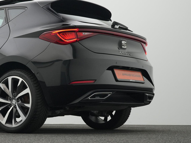 Seat Leon 1.4 TSI eHybrid 204 pk DSG PHEV FR Business Intense | Panoramadak | Stuur- stoelverwarming | Achteruitrijcamera | Navigatie