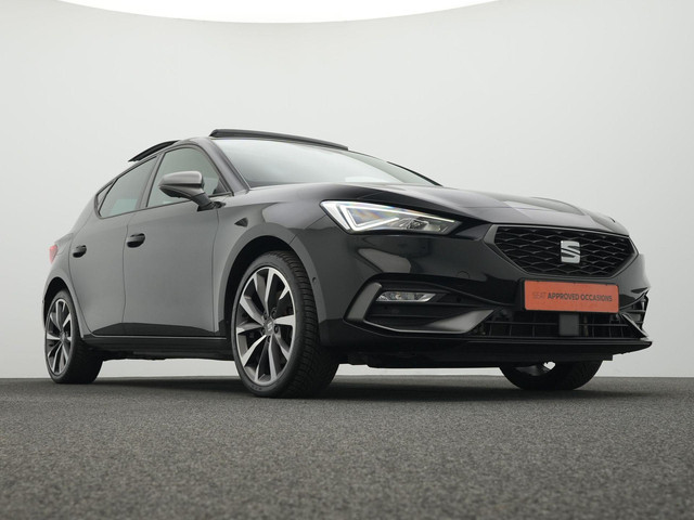 Seat Leon 1.4 TSI eHybrid 204 pk DSG PHEV FR Business Intense | Panoramadak | Stuur- stoelverwarming | Achteruitrijcamera | Navigatie