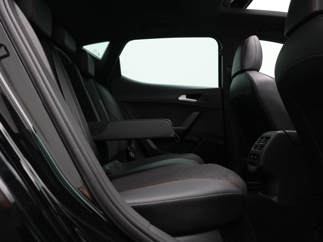 Seat Leon 1.4 TSI eHybrid 204 pk DSG PHEV FR Business Intense | Panoramadak | Stuur- stoelverwarming | Achteruitrijcamera | Navigatie