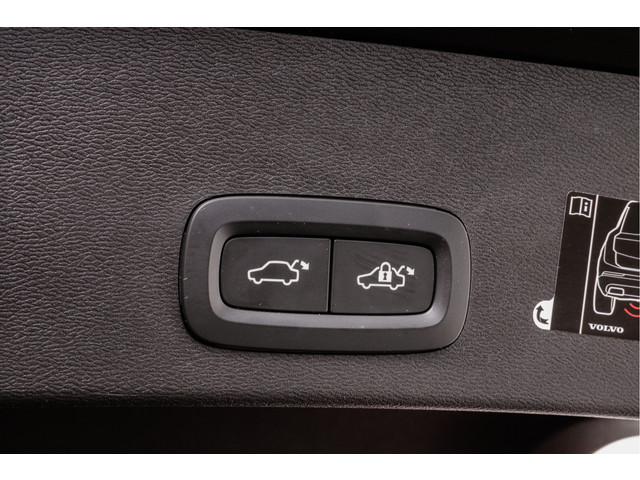 Volvo XC40 1.5 T2 Aut. Business Pro Navigatie  Camera  Blis  Stoel-stuurverwarming  Elektr. achterklep  Carplay