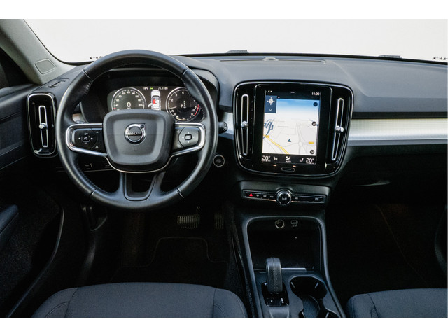 Volvo XC40 1.5 T2 Aut. Business Pro Navigatie  Camera  Blis  Stoel-stuurverwarming  Elektr. achterklep  Carplay