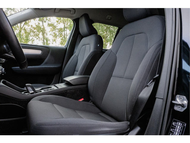 Volvo XC40 1.5 T2 Aut. Business Pro Navigatie  Camera  Blis  Stoel-stuurverwarming  Elektr. achterklep  Carplay
