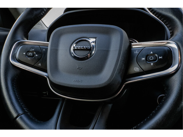 Volvo XC40 1.5 T2 Aut. Business Pro Navigatie  Camera  Blis  Stoel-stuurverwarming  Elektr. achterklep  Carplay
