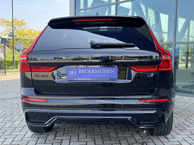 Volvo XC60 2.0 T8 Plug-in hybrid AWD Ultimate Black Edition 455pk Panoramadak   360 Camera   Harmon Kardon